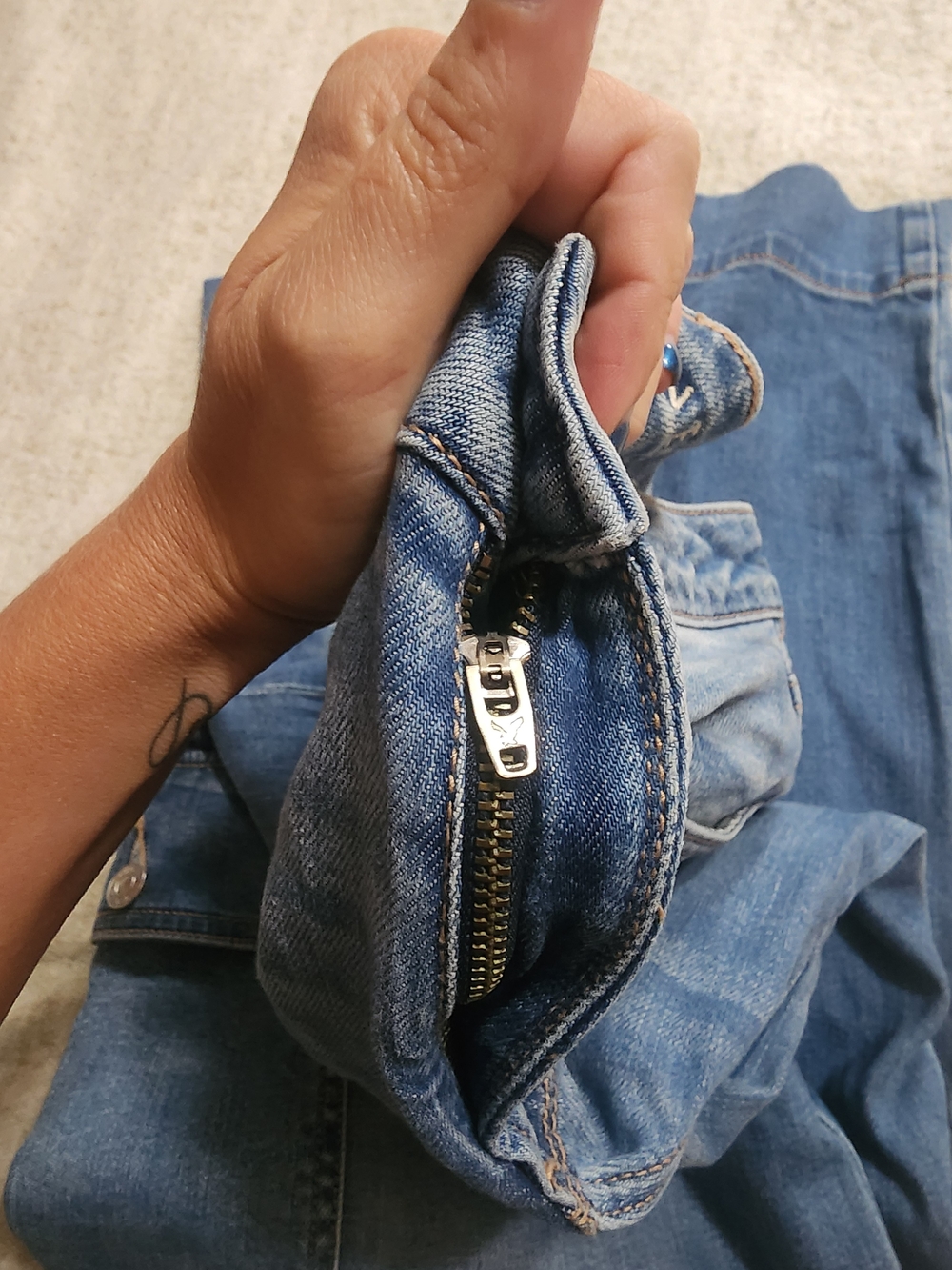 American Eagle Jeans Super High Rise Waisted Cargo Baggy Wide Leg Size 6 - Picture 10 of 12